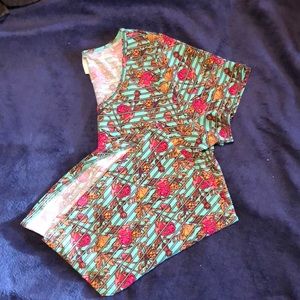 LuLaRoe striped Classic Tee